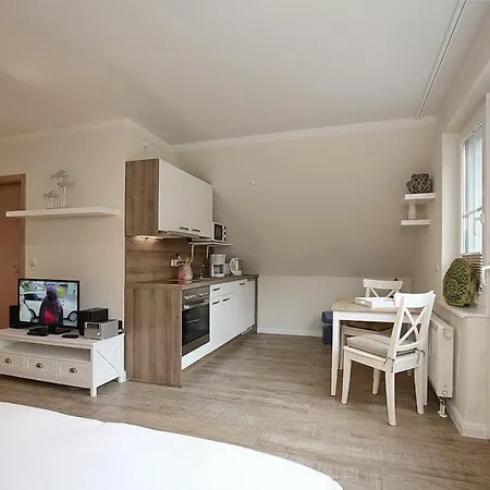 Apartment Strandvilla Krabbe 14 Boltenhagen (Ostseebad)